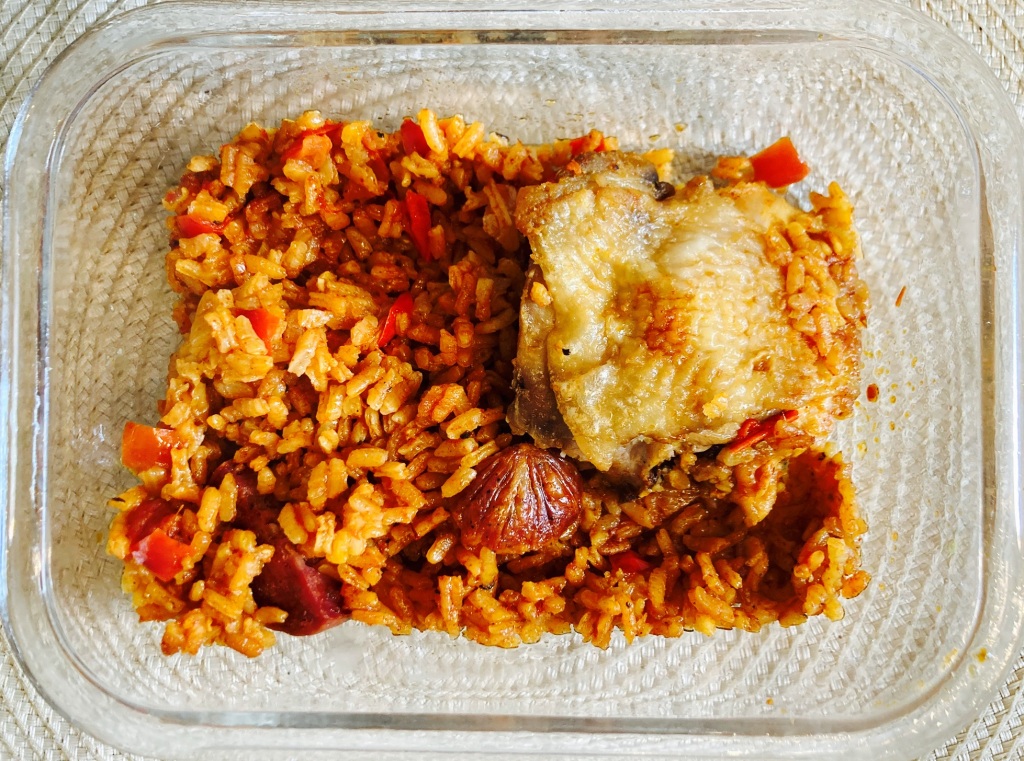 Simple One-pot Chicken Paprika Paella (No Paella Pan Required!)